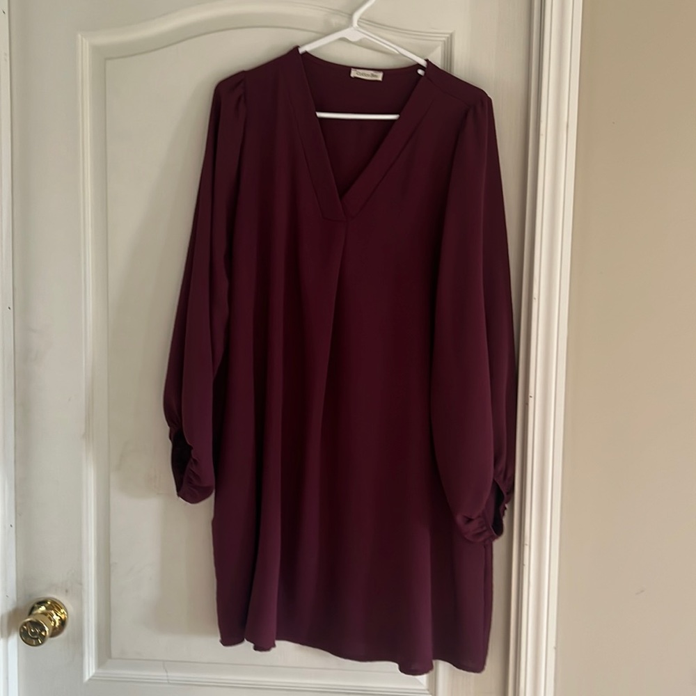 Cotton Bleu dress size medium in maroon color.